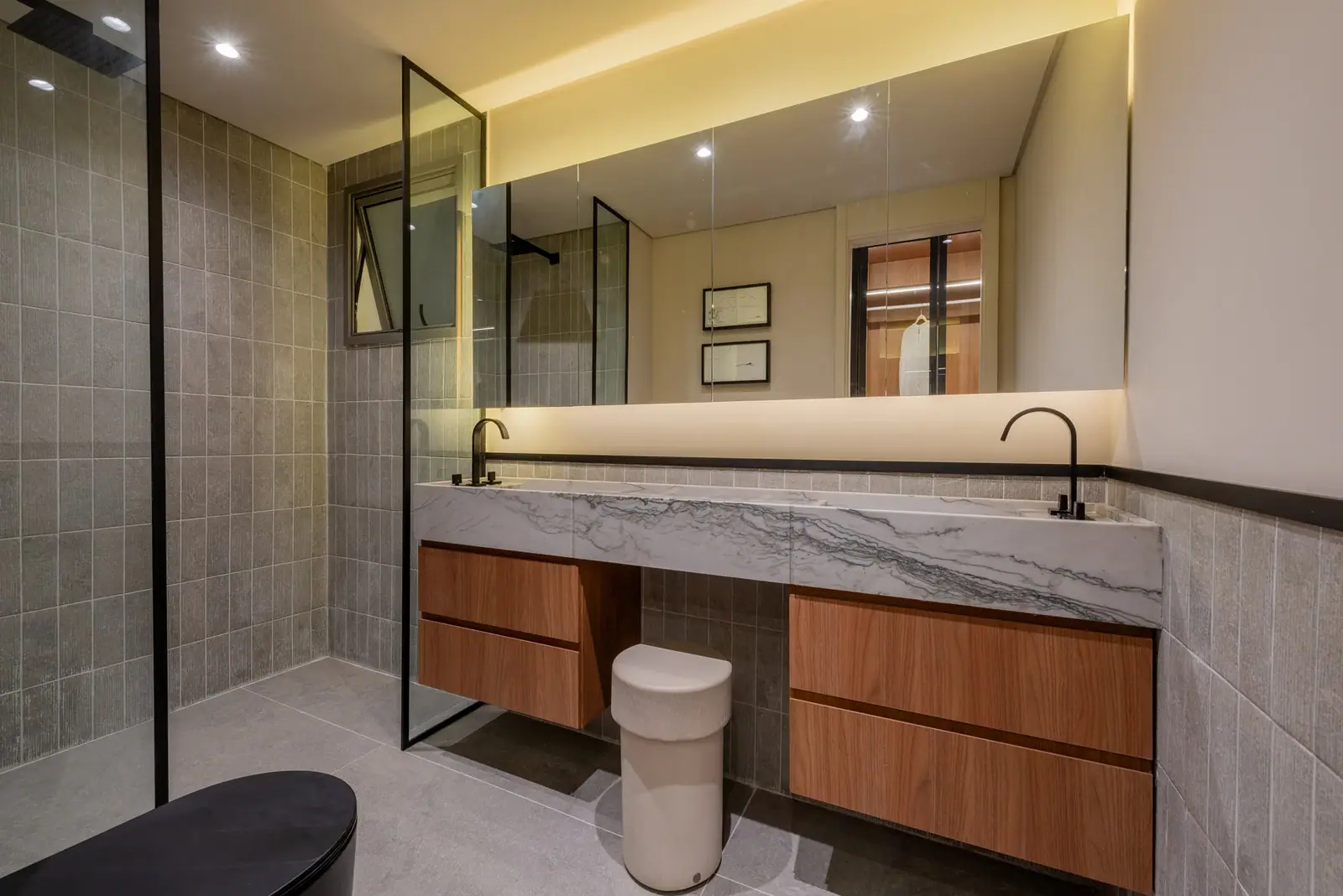 Banheiro da suíte principal - 140m² · Foto do decorado